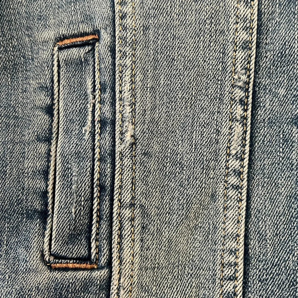 Abercrombie & Fitch Vintage 92 Distressed Jean Jacket Size S - Picture 6 of 8